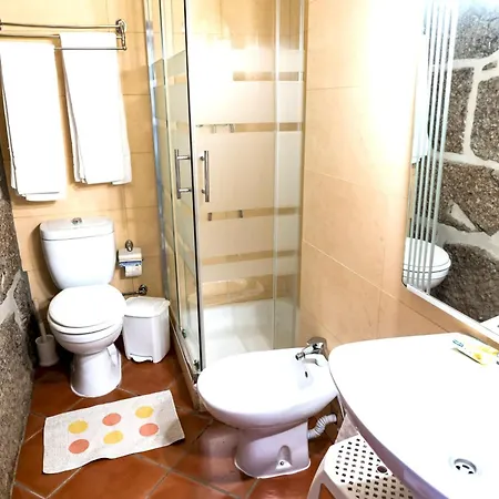 Cosy In With Shared Pool And Views וילה אבאירו