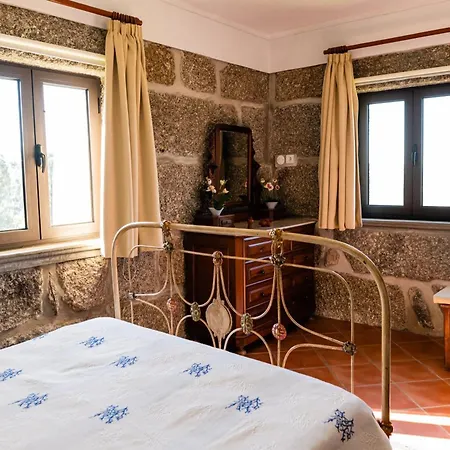 Cosy In With Shared Pool And Views Βίλα Αβέιρο