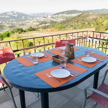 Cosy In With Shared Pool And Views אבאירו