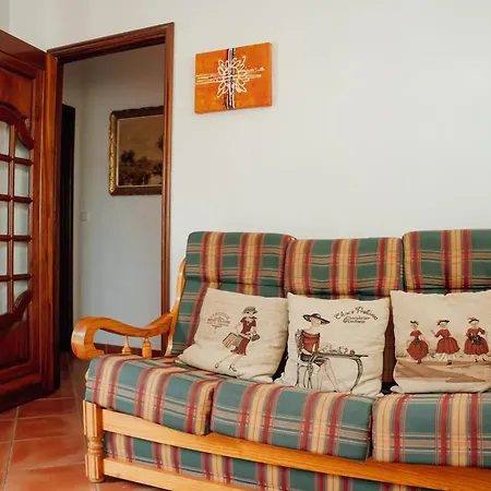 Cosy In With Shared Pool And Views * Αβέιρο