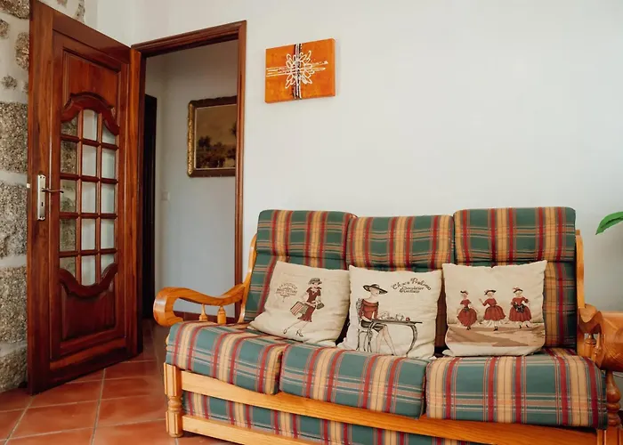 Cosy In With Shared Pool And Views *