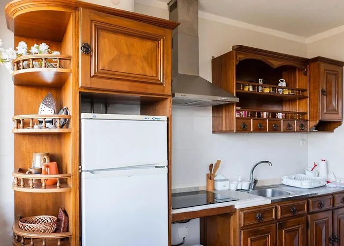 Cosy In With Shared Pool And Views Βίλα Αβέιρο