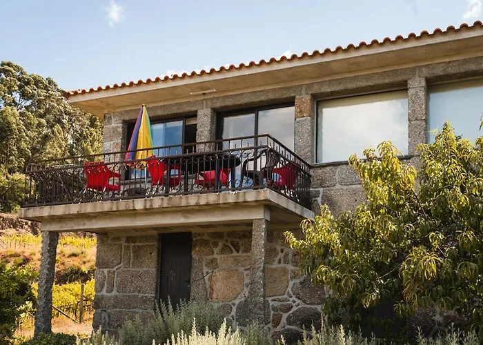 Cosy In With Shared Pool And Views